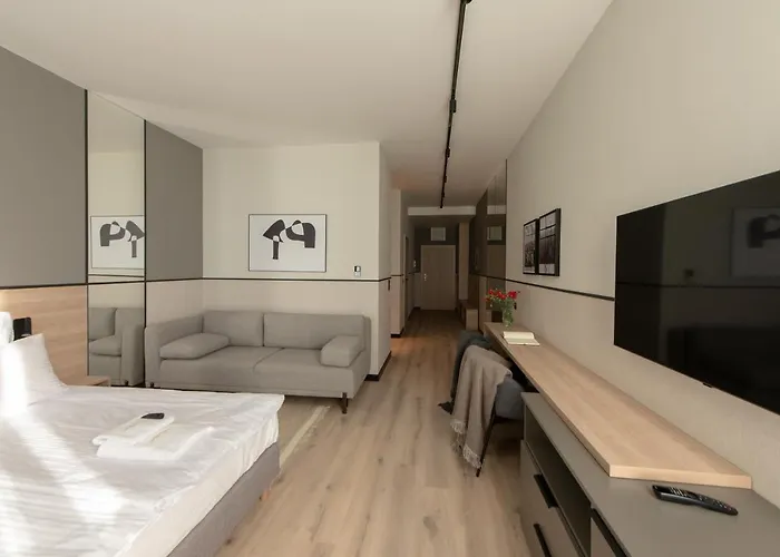 Sarnia Point Prestige * Wroclaw