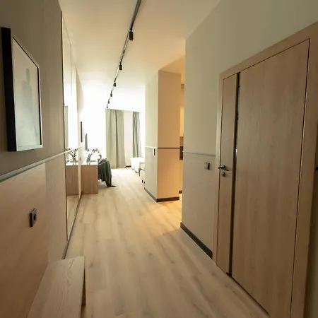 Sarnia Point Prestige Vratislav