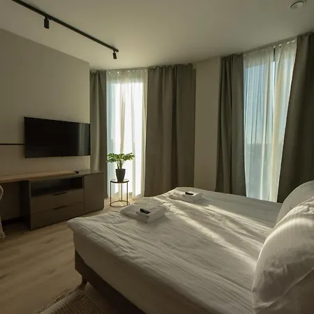 Sarnia Point Prestige